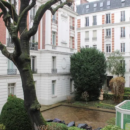 Spacious - Near Trocadero
